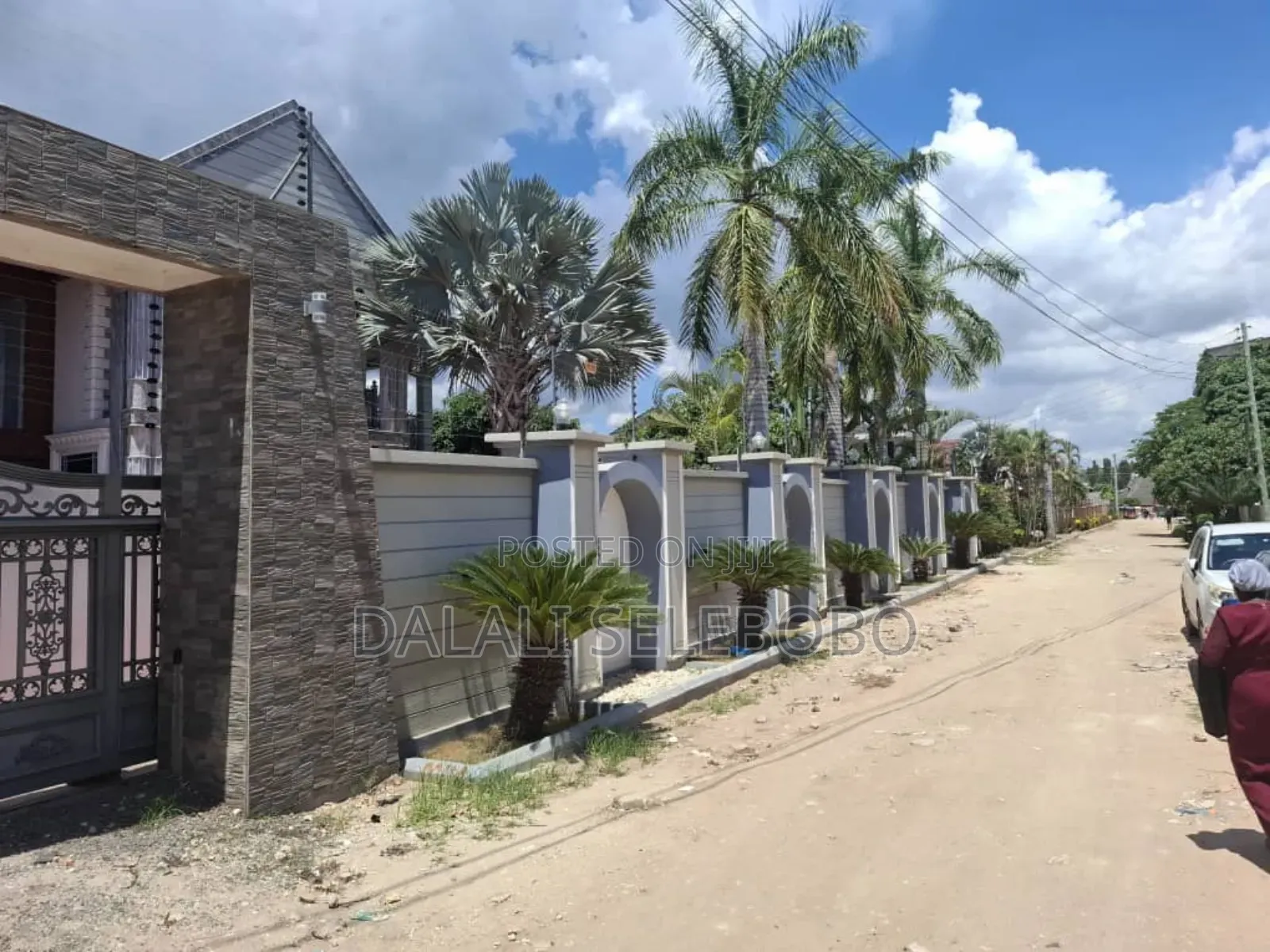 5bdrm Bungalow in Mbezi Beach for sale