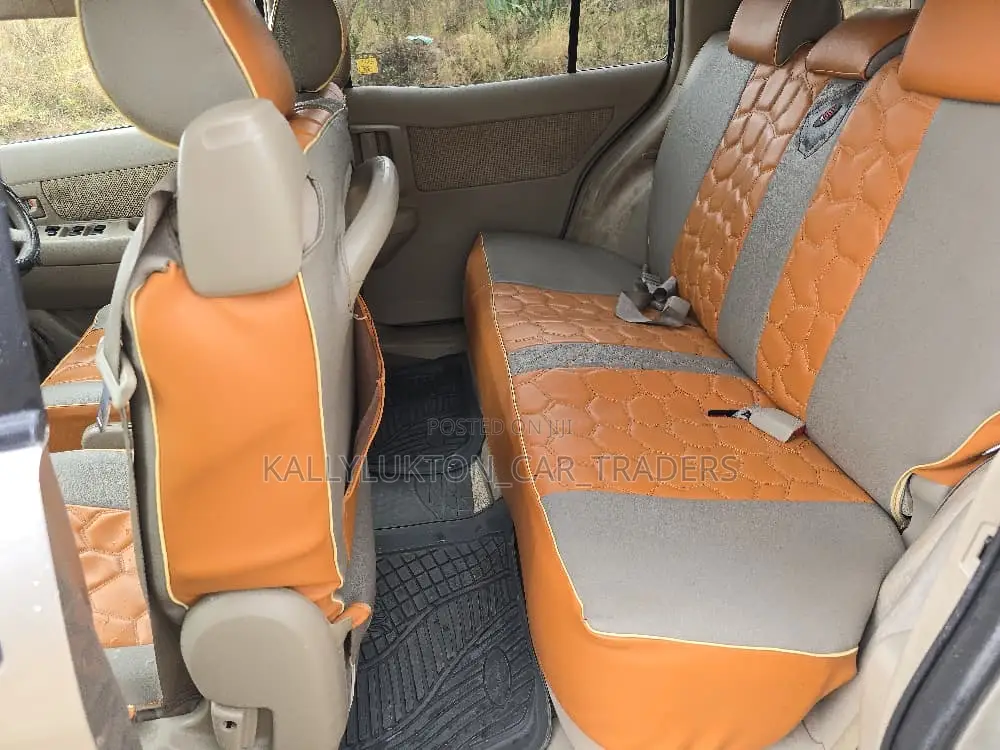 Toyota Raum 2006 Gold