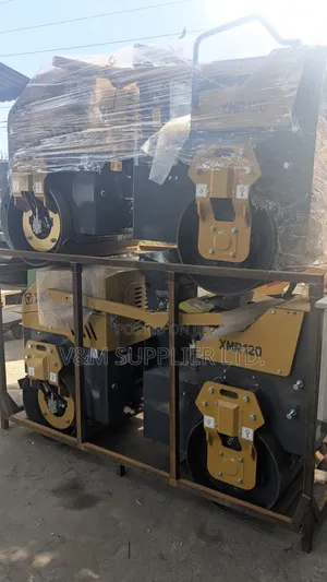 Driving Road Roller (Xmr120)