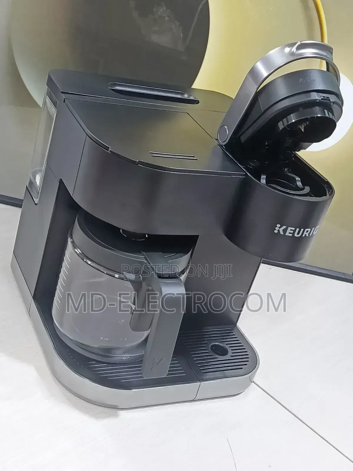 Coffee Maker Keurig K-Duo Essentials Single Serve Carafe.