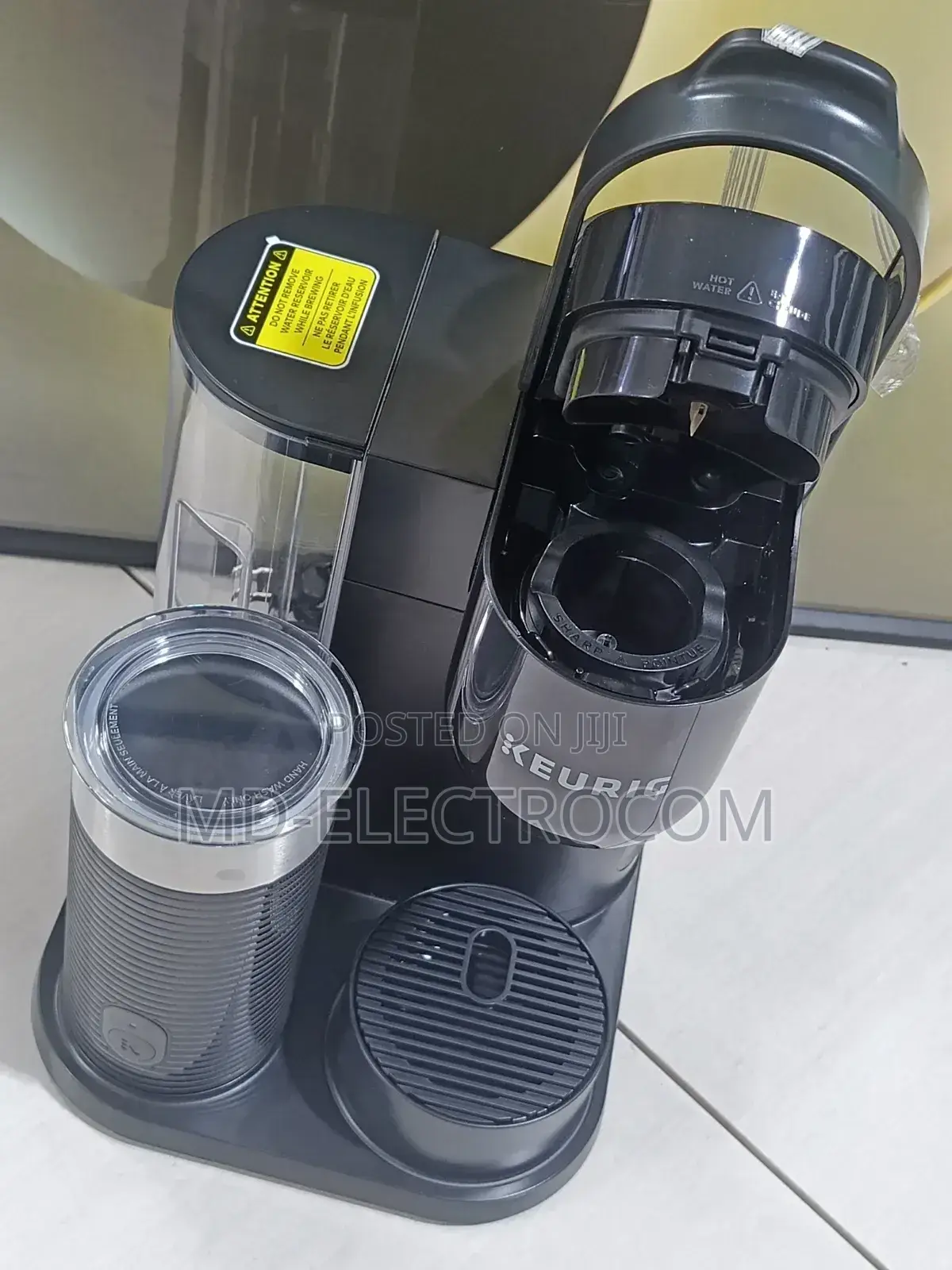 Coffee Maker Keurig K-Cafe Essentials Serve K-Cup Pod Milk Frother.