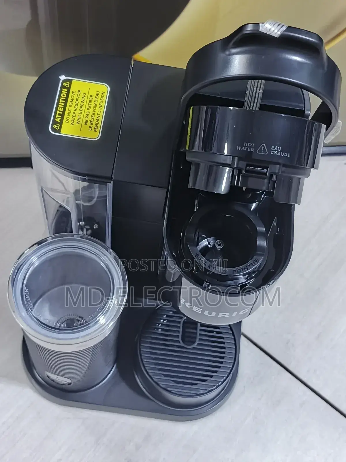 Coffee Maker Keurig K-Cafe Essentials Serve K-Cup Pod Milk Frother.