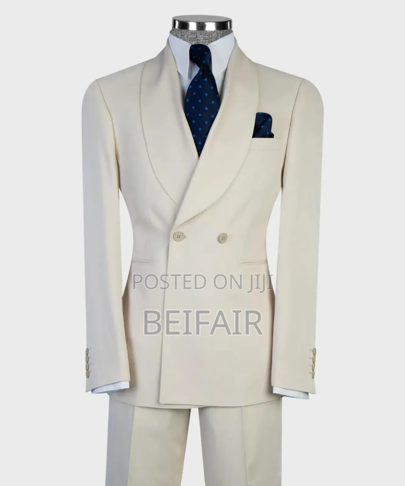 Full Off-White Double Buttons Suit