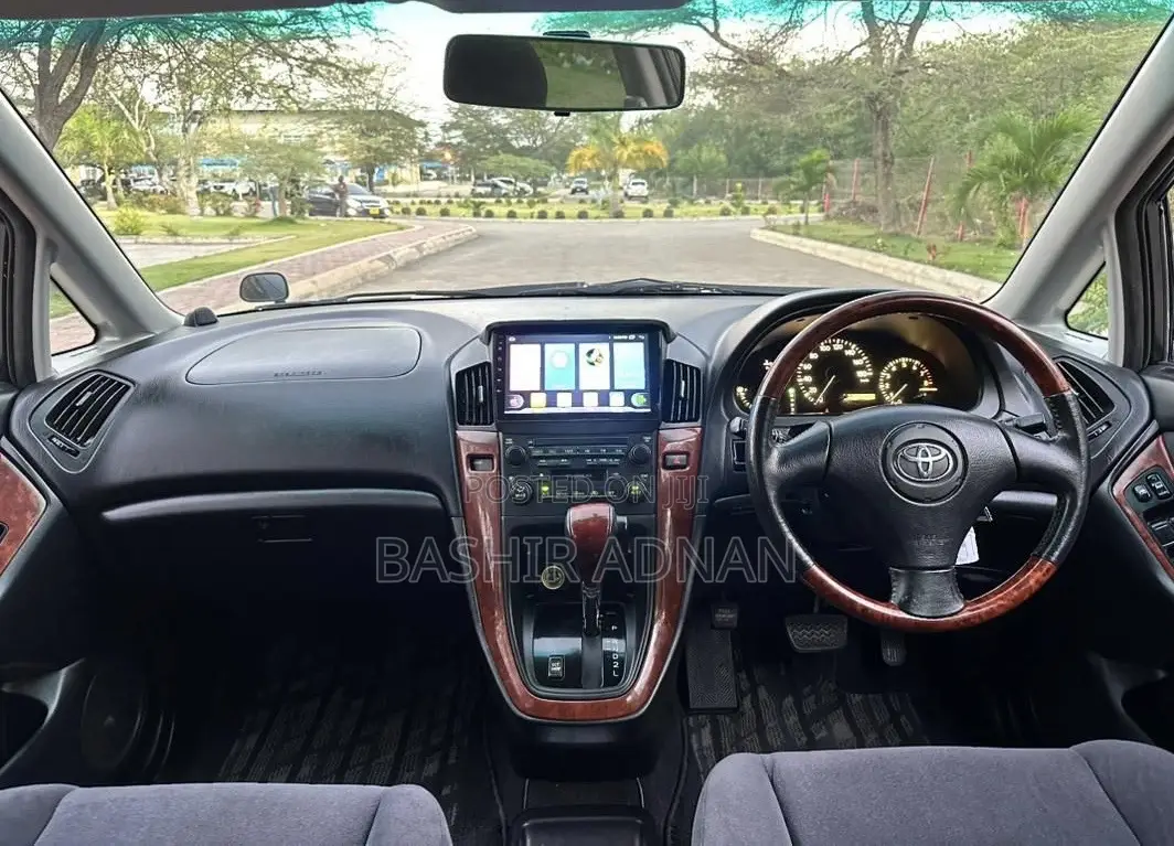 Toyota Harrier 2.4 16V 2002 Black