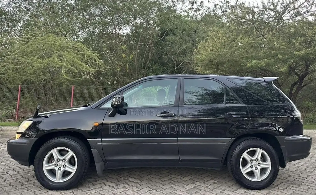 Toyota Harrier 2.4 16V 2002 Black