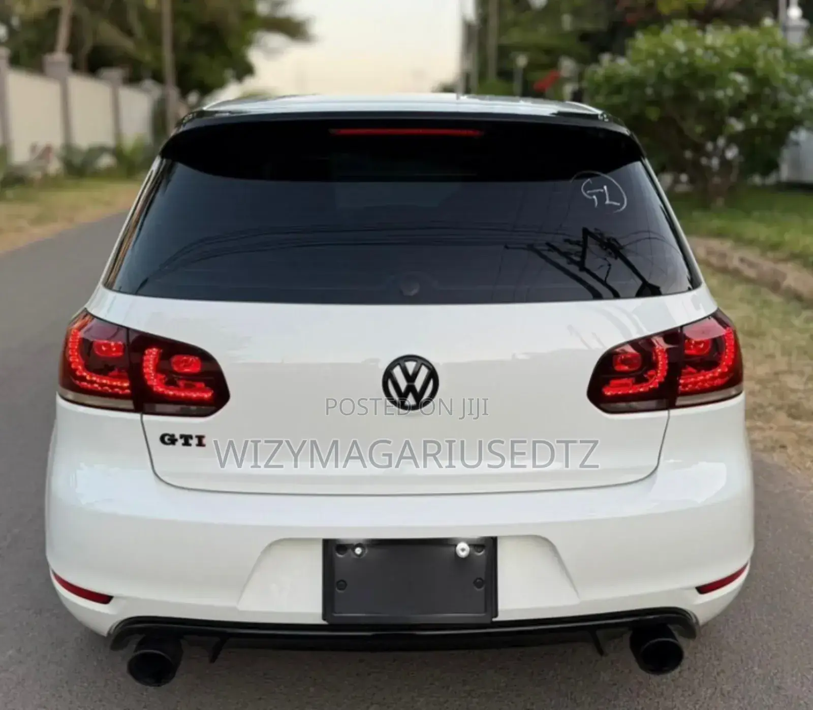 Volkswagen Golf 2011 Off white