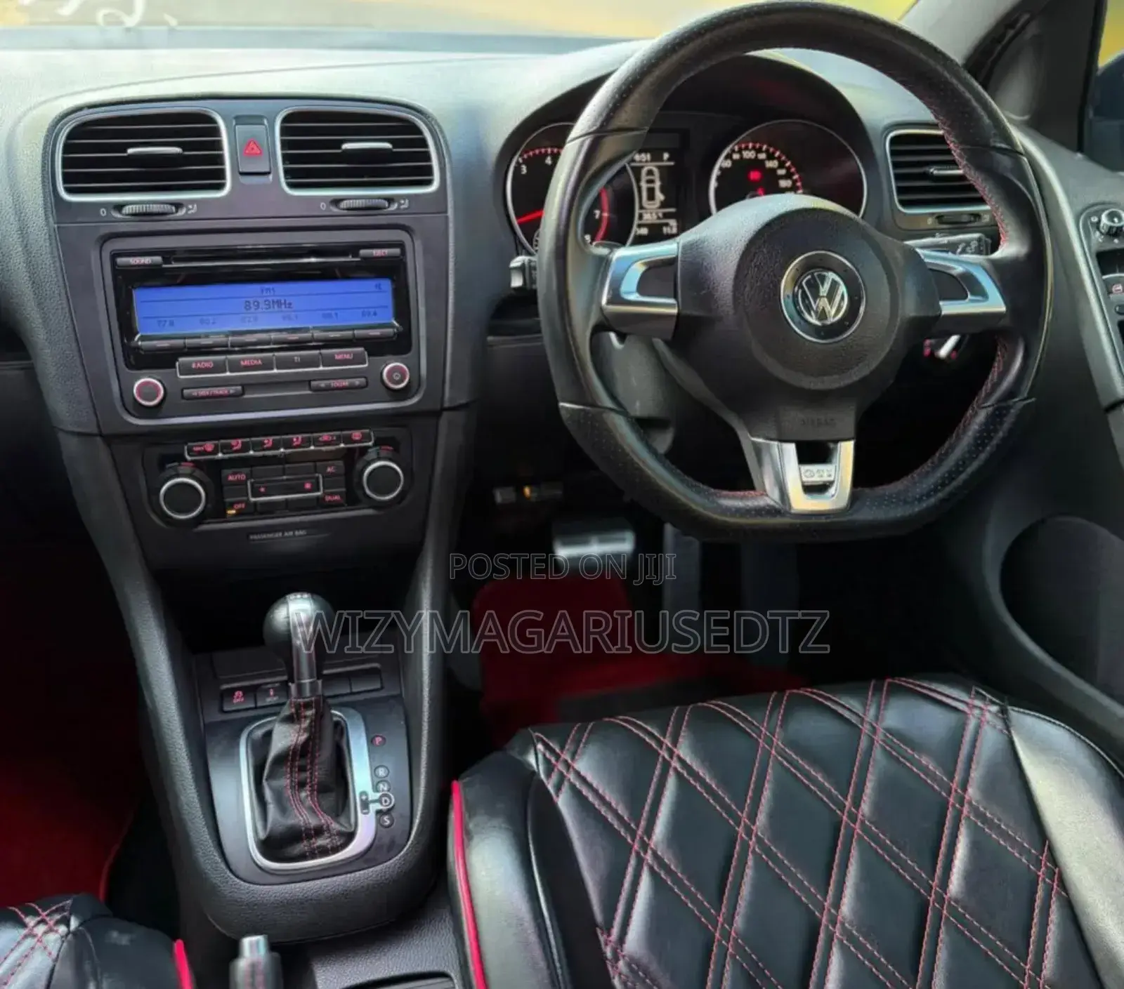 Volkswagen Golf 2011 Off white