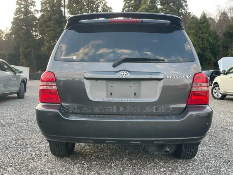 Toyota Kluger 2002 Gray