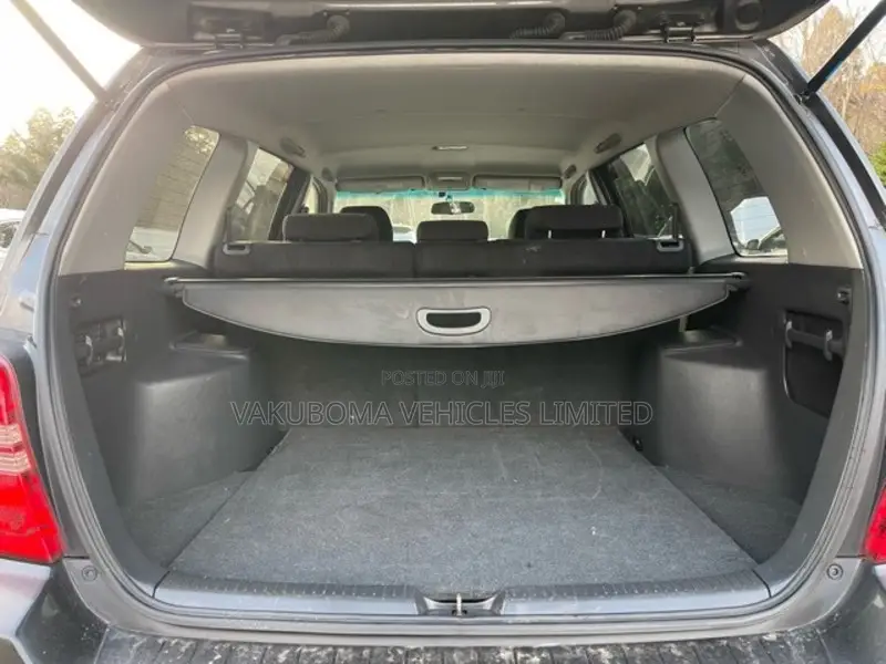 Toyota Kluger 2002 Gray