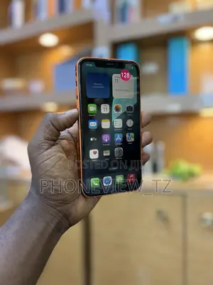 Apple XR 64 GB Orange