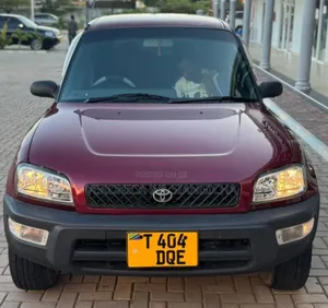 Toyota RAV4 1999 Red