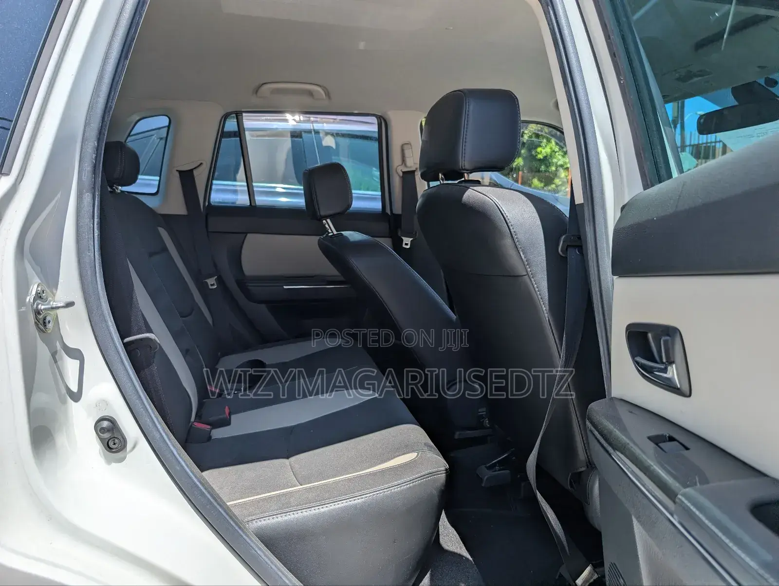 Mazda Verisa 2008 Off white