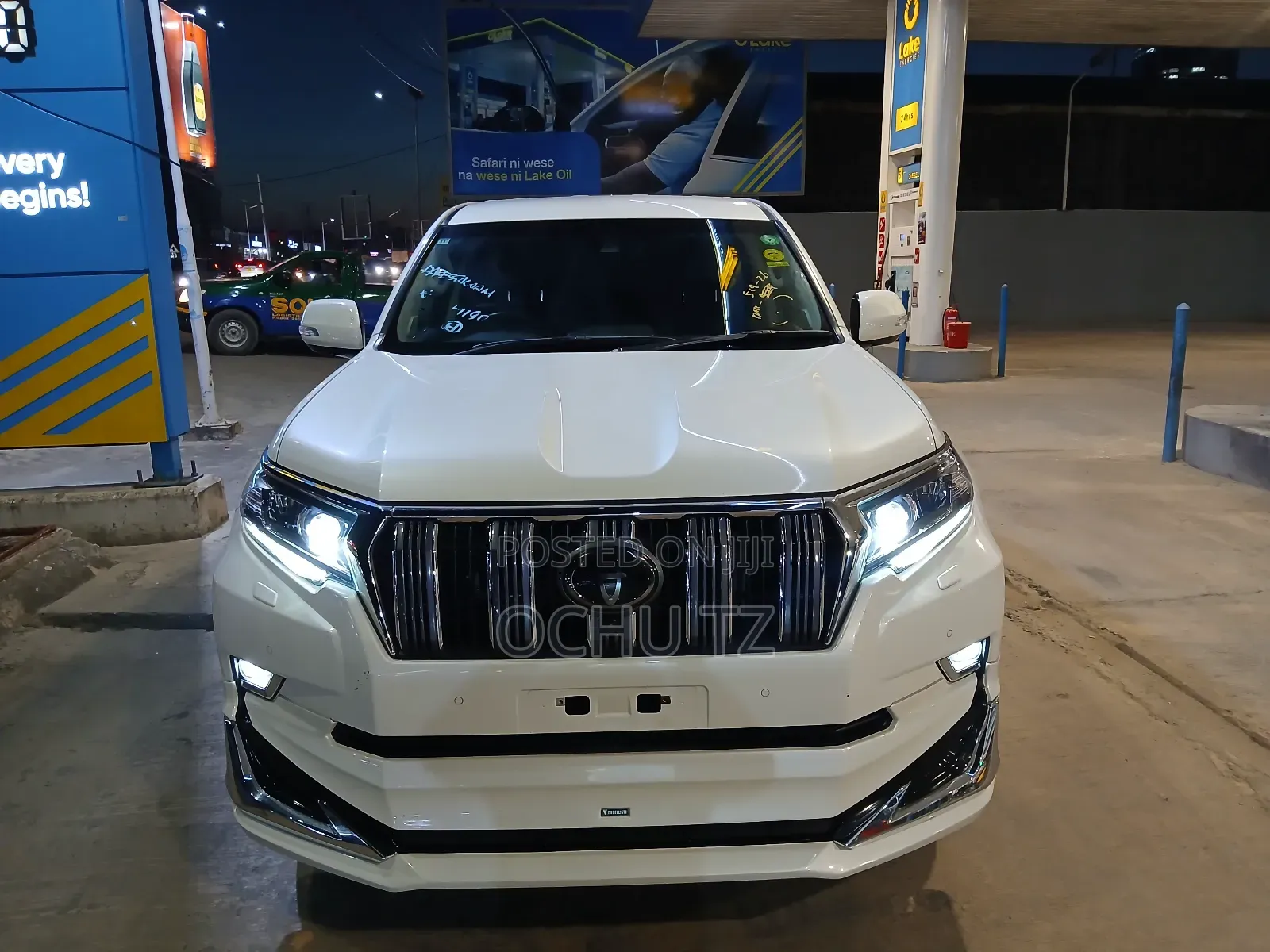 Toyota Land Cruiser Prado 2.8 2017 White