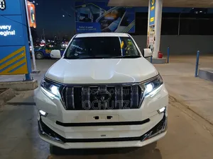 Toyota Land Cruiser Prado 2.8 2017 White