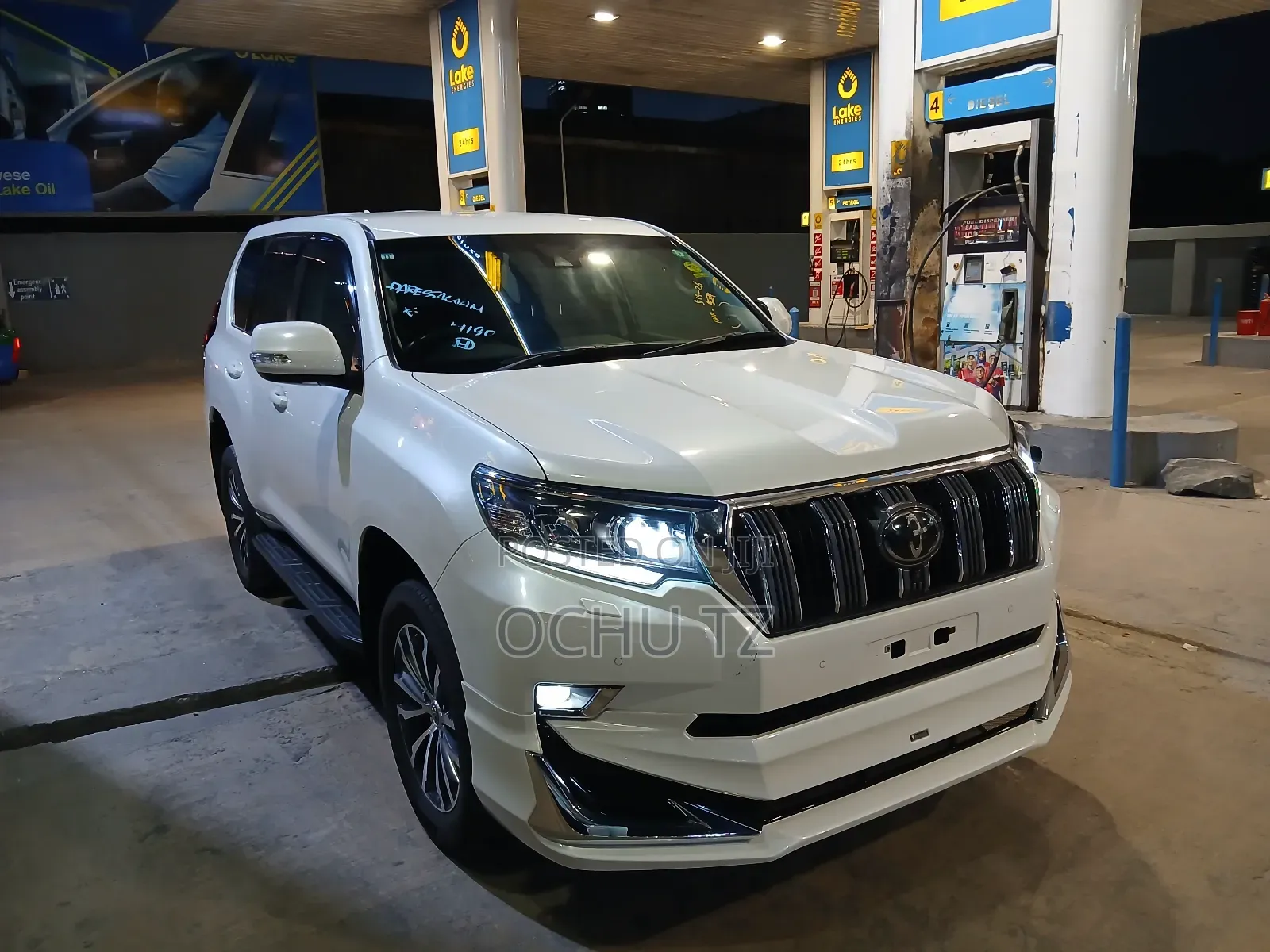 Toyota Land Cruiser Prado 2.8 2017 White