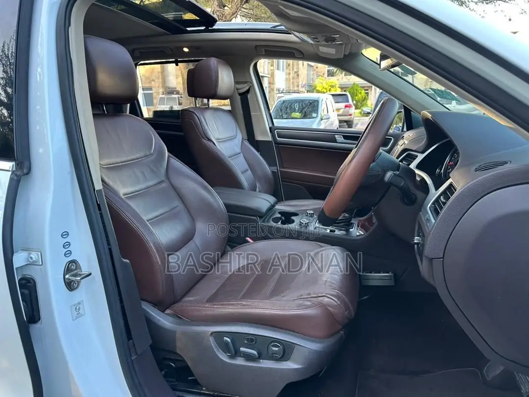 Volkswagen Touareg Hybrid 2012 White
