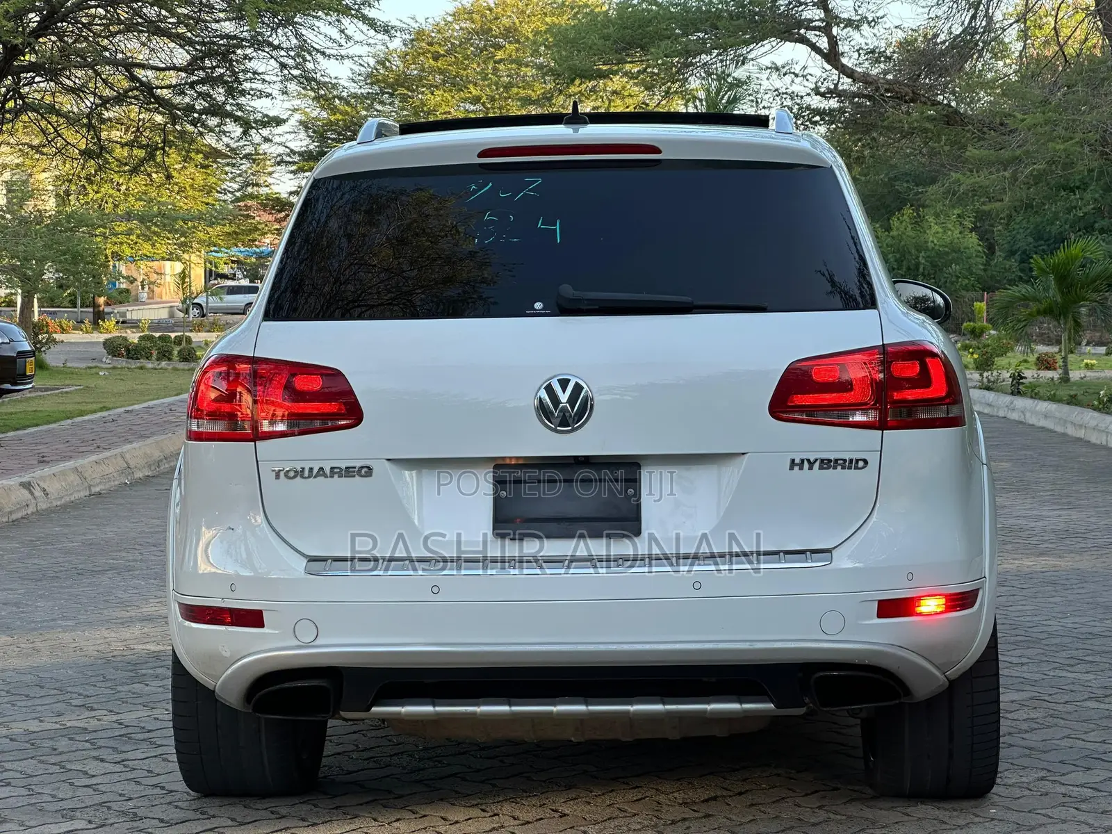 Volkswagen Touareg Hybrid 2012 White