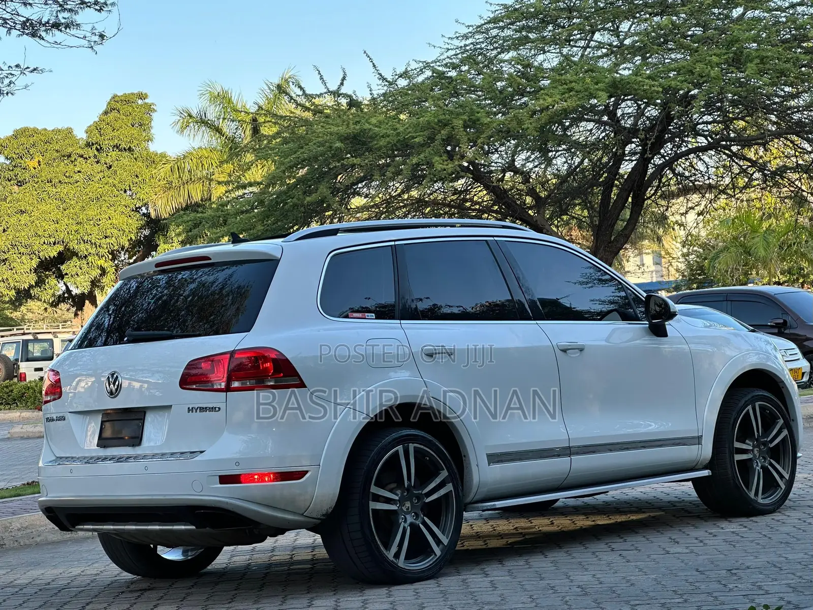Volkswagen Touareg Hybrid 2012 White
