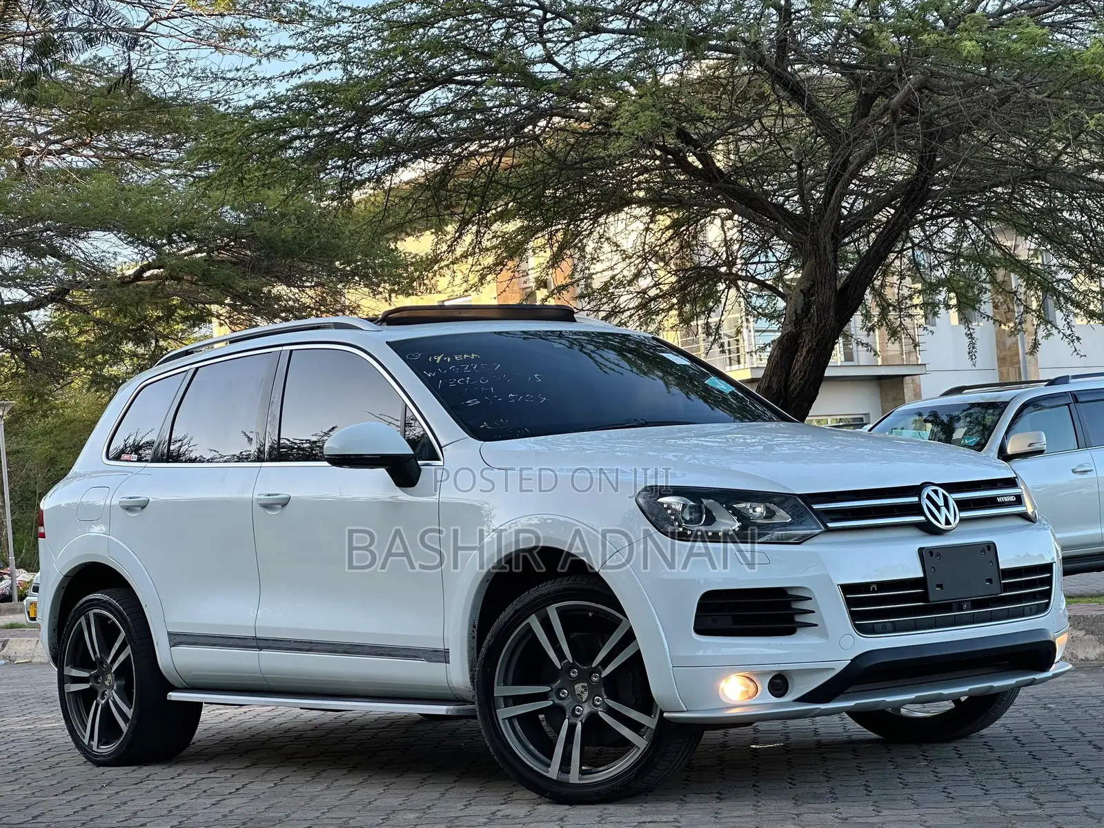 Volkswagen Touareg Hybrid 2012 White