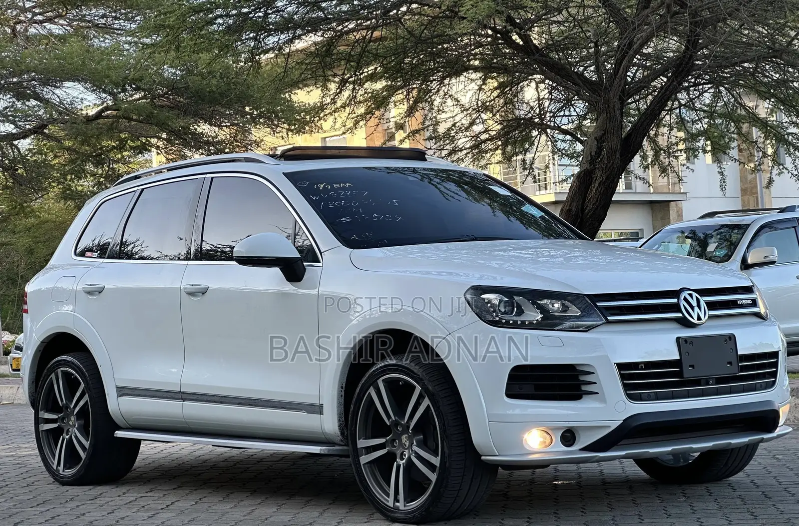 Volkswagen Touareg Hybrid 2012 White