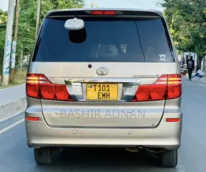 Toyota Alphard 2.4 Petrol FWD 2006 Gray