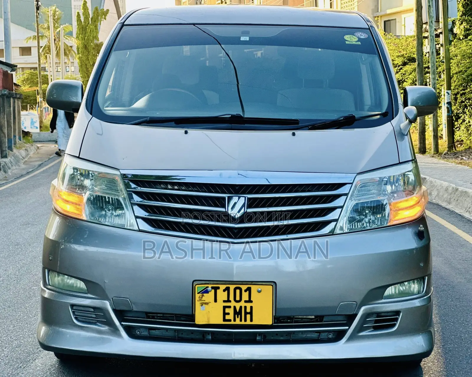 Toyota Alphard 2.4 Petrol FWD 2006 Gray