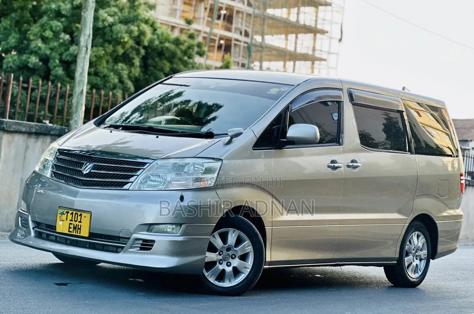 Toyota Alphard 2.4 Petrol FWD 2006 Gray