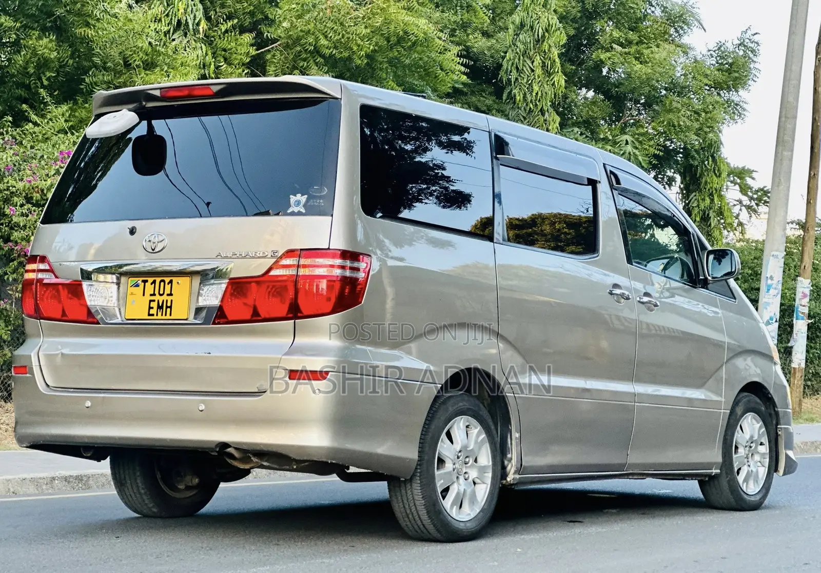 Toyota Alphard 2.4 Petrol FWD 2006 Gray