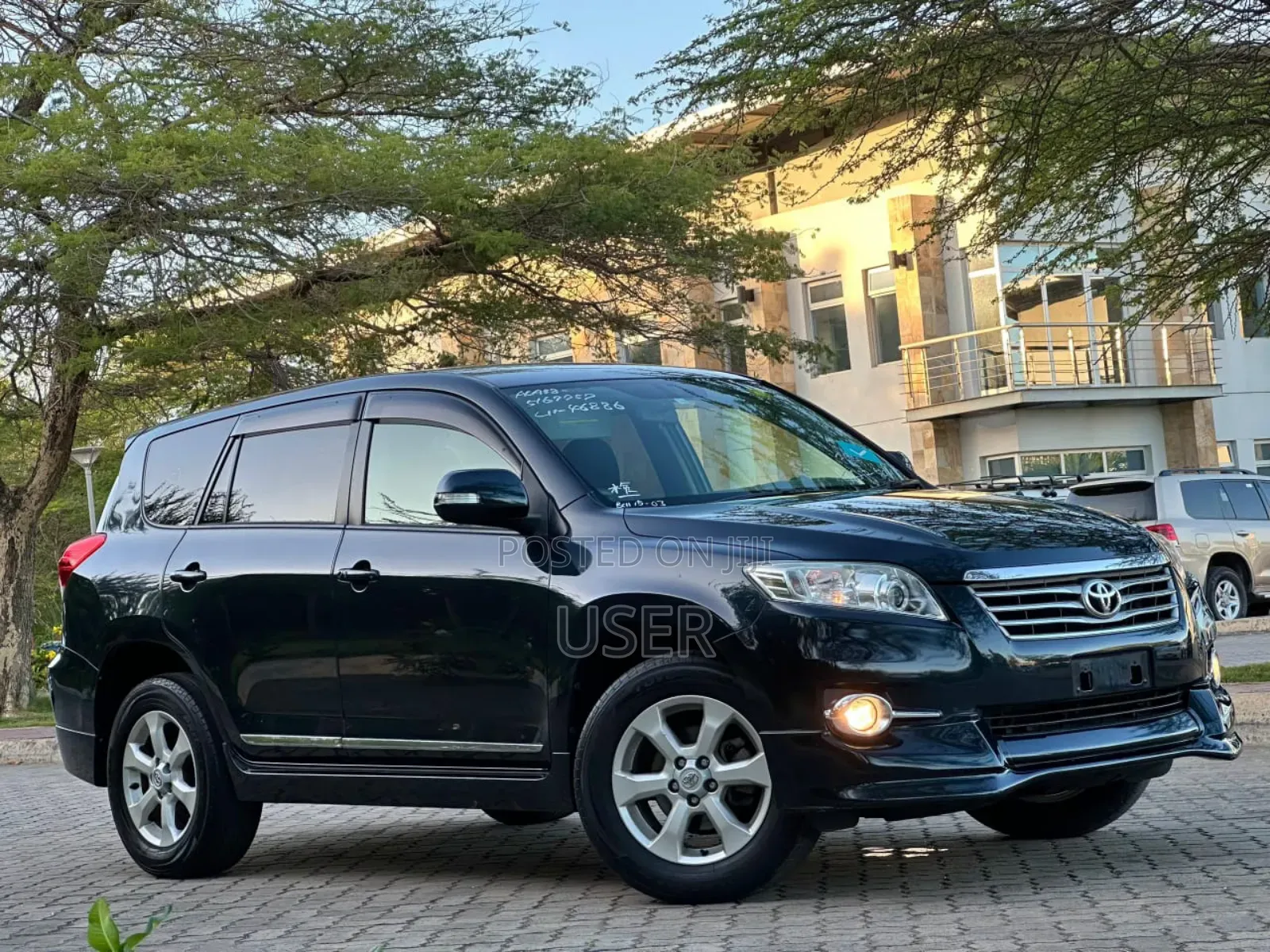 Toyota Vanguard 2010 Black