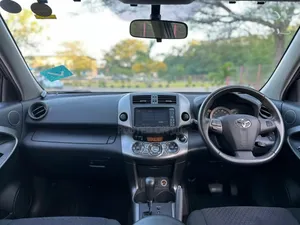 Toyota Vanguard 2010 Black