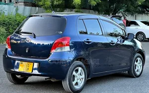 Toyota Vitz 2008 Blue