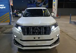 Toyota Land Cruiser Prado 2.8 2018 White