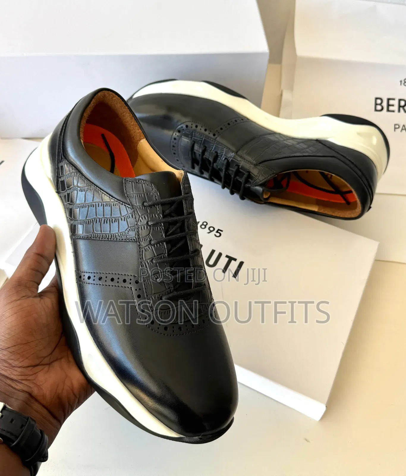 Viatu Kwa Wanaume or Men's Shoes Vya Size Au Ukubwa Mbalimbali
