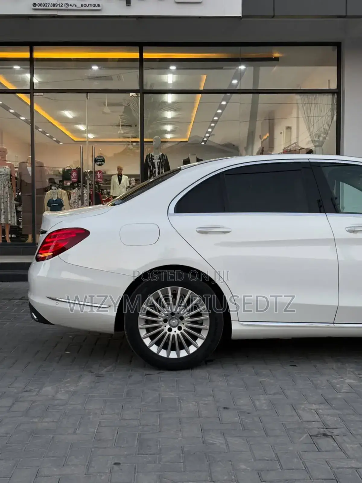 Mercedes-Benz C200 2015 Ivory