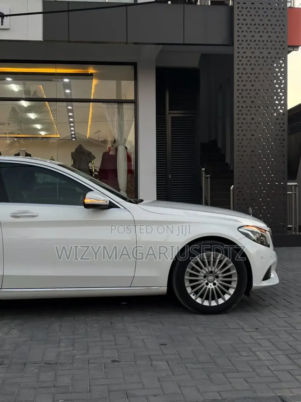 Mercedes-Benz C200 2015 Ivory