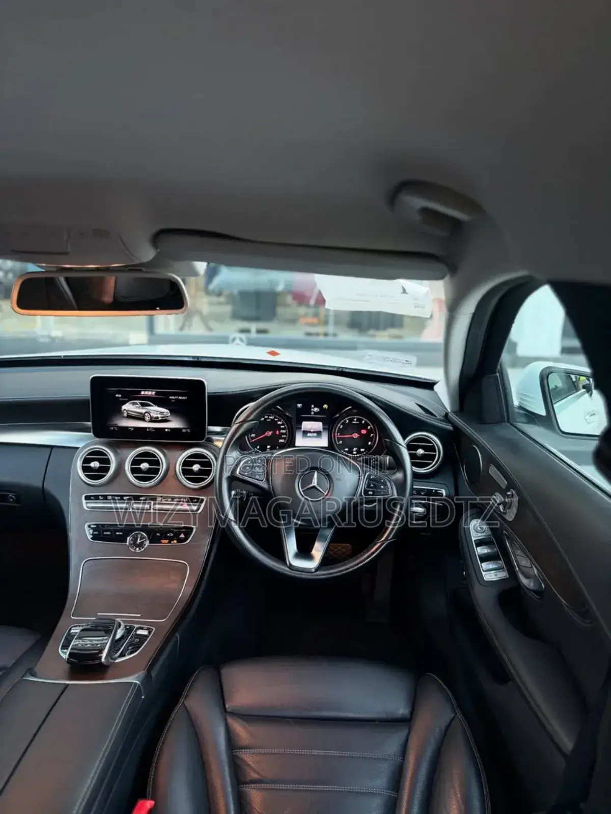 Mercedes-Benz C200 2015 Ivory