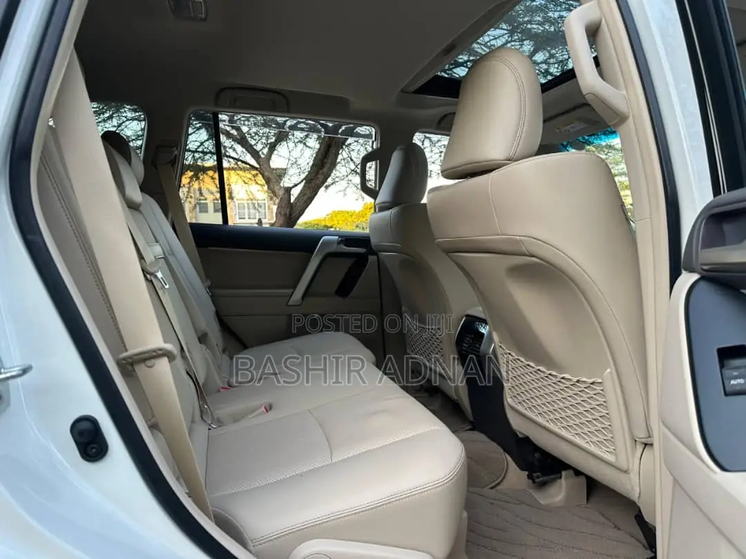 Toyota Land Cruiser Prado 2023 White