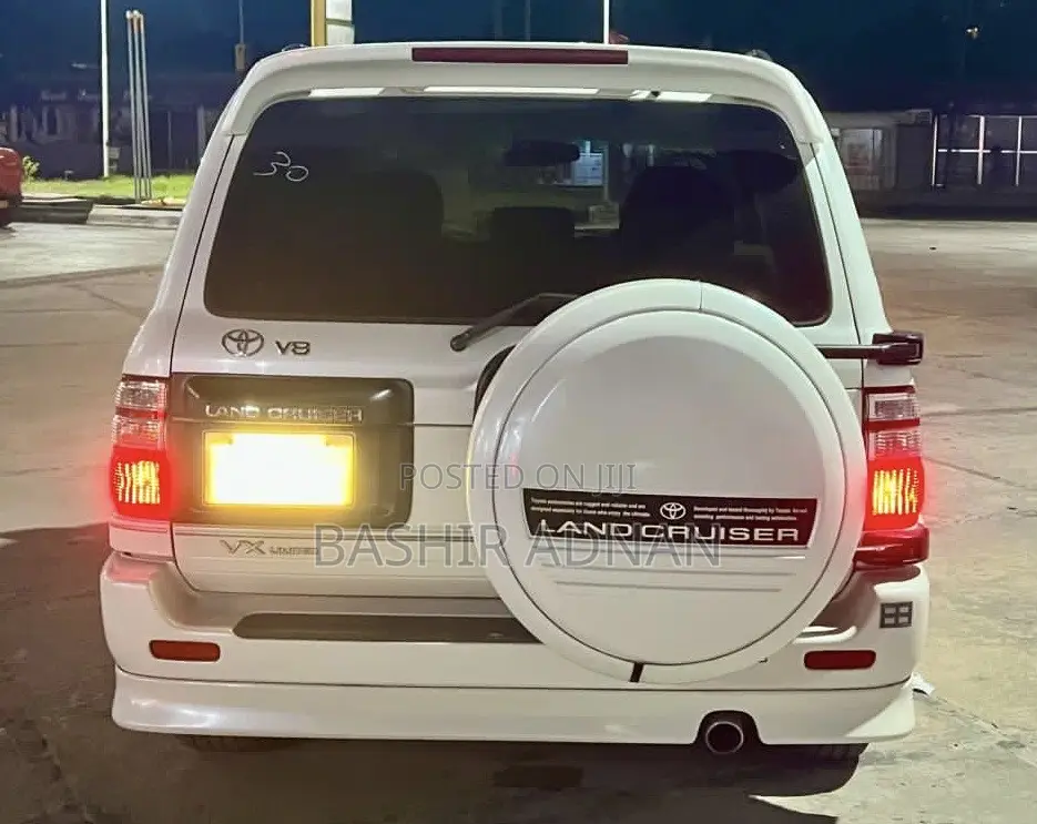 Toyota Land Cruiser 100 4.7 Executive 2006 White