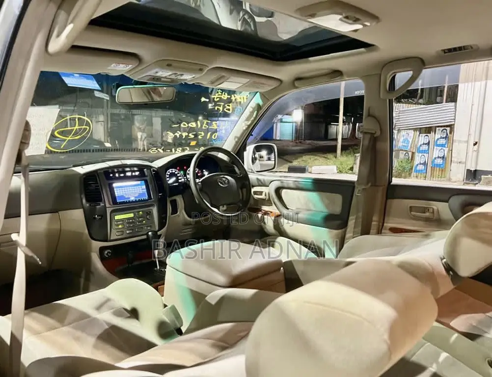 Toyota Land Cruiser 100 4.7 Executive 2006 White