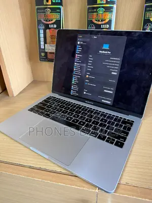 Laptop Apple MacBook Pro 2017 8GB Intel Core I5 SSD 256GB