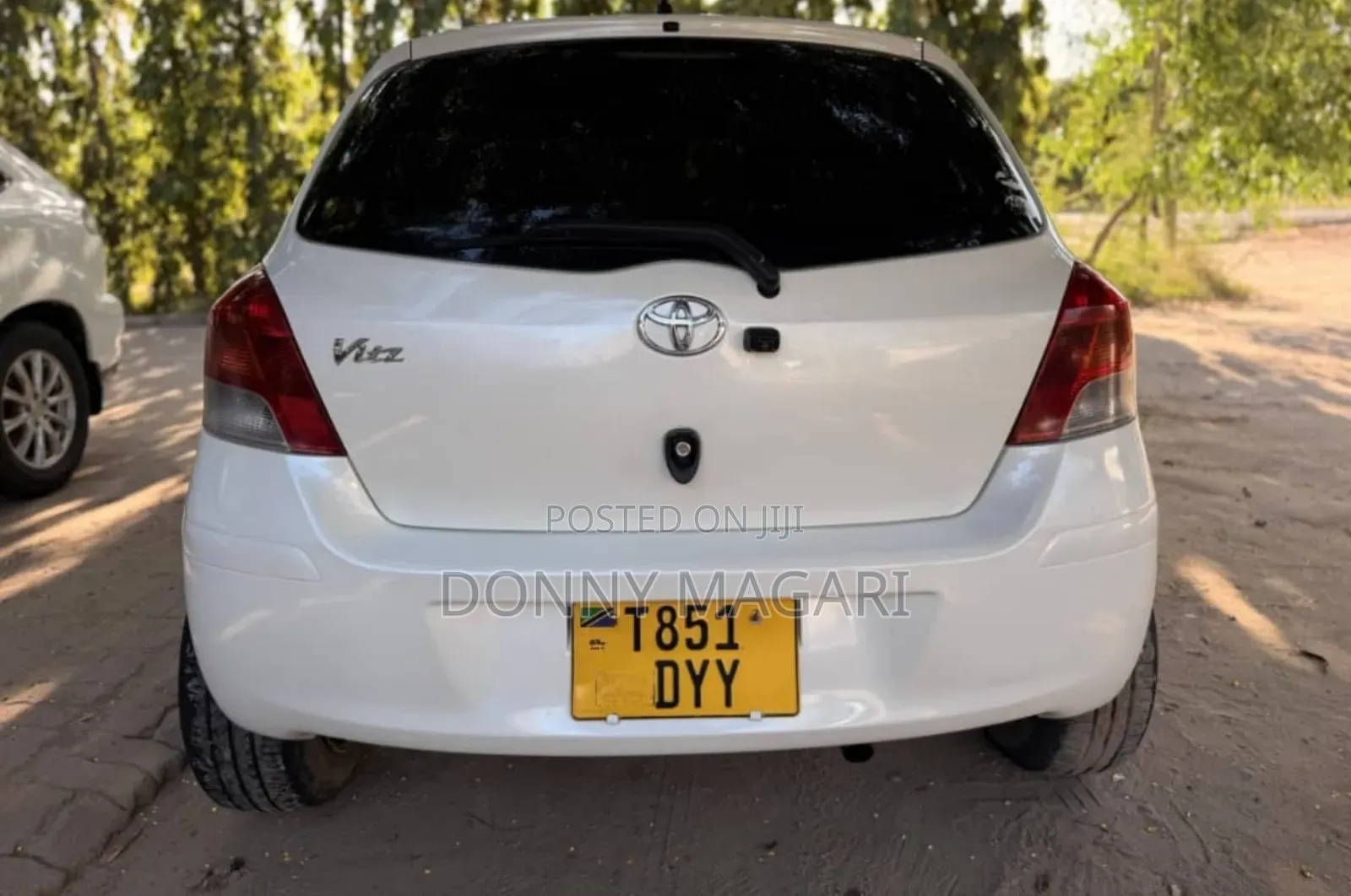 Toyota Vitz 2005 White