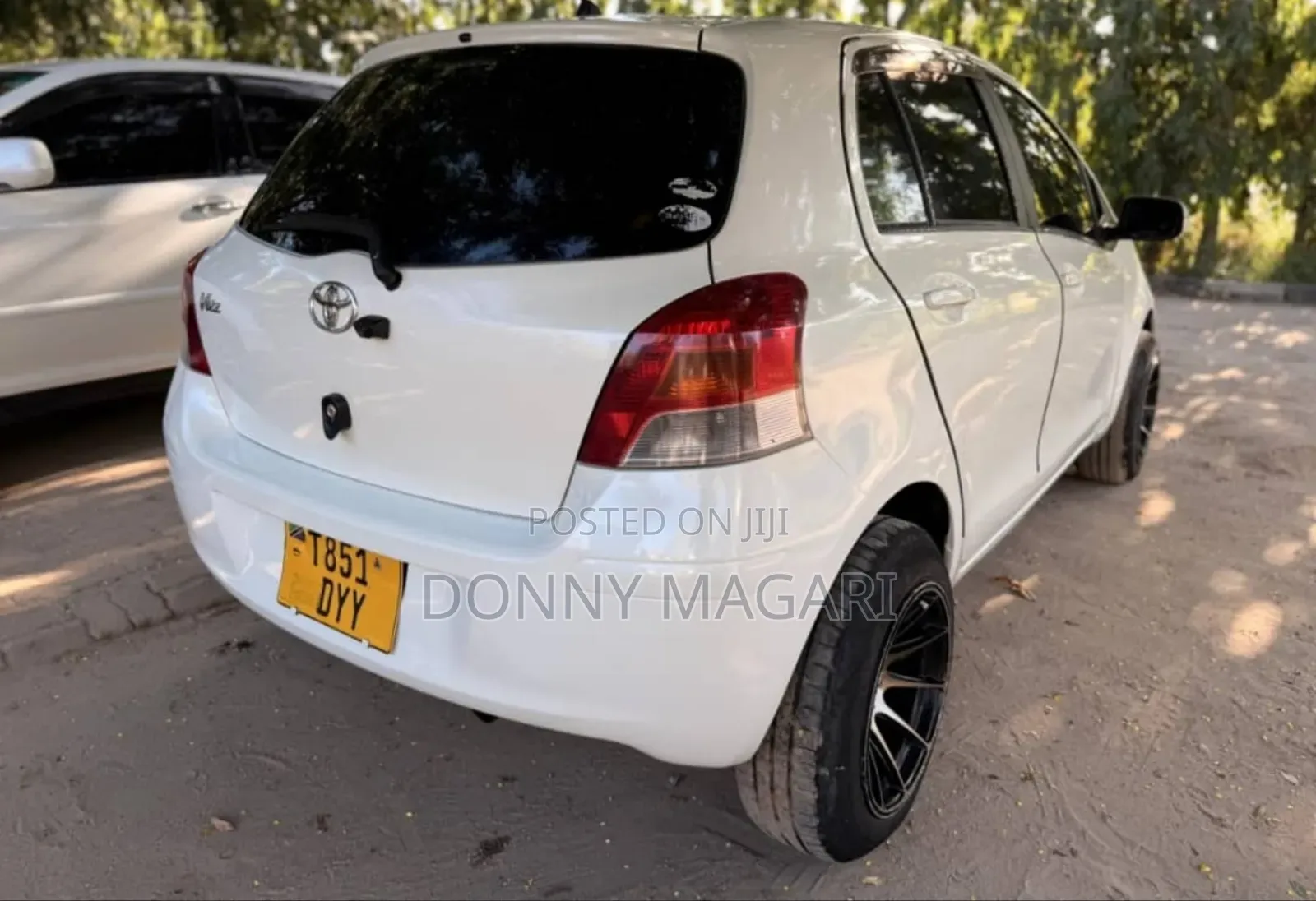 Toyota Vitz 2005 White