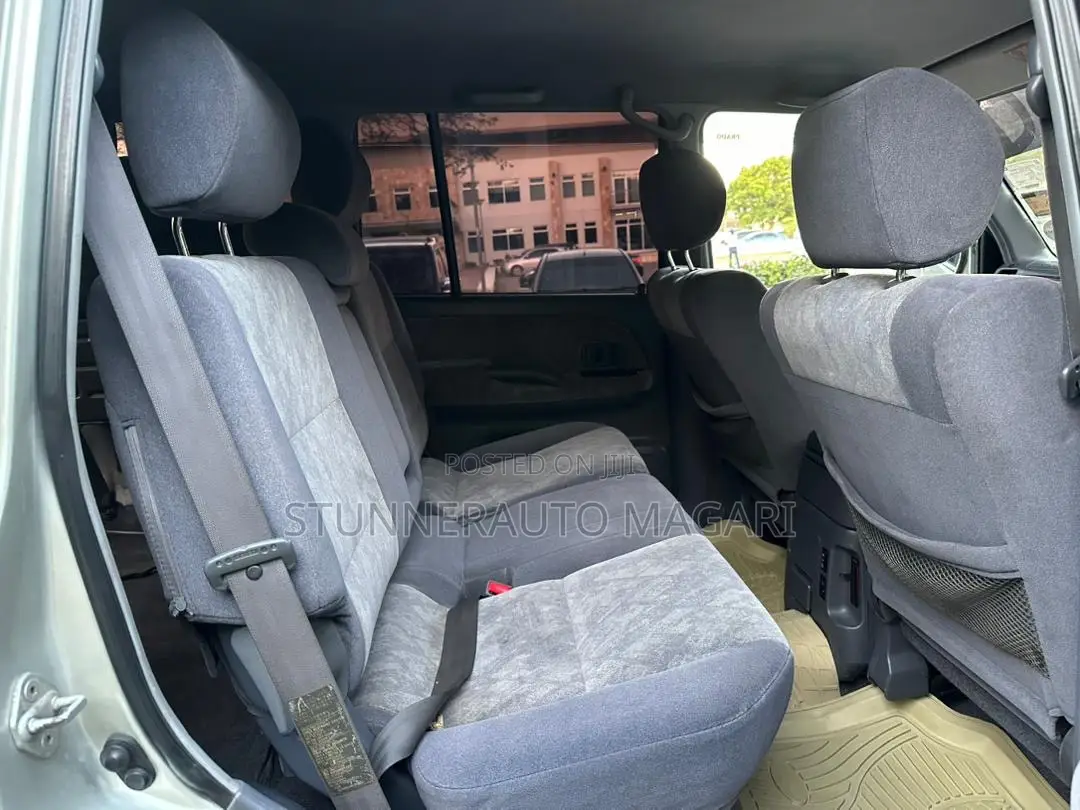 Toyota Land Cruiser Prado 2001 Gray