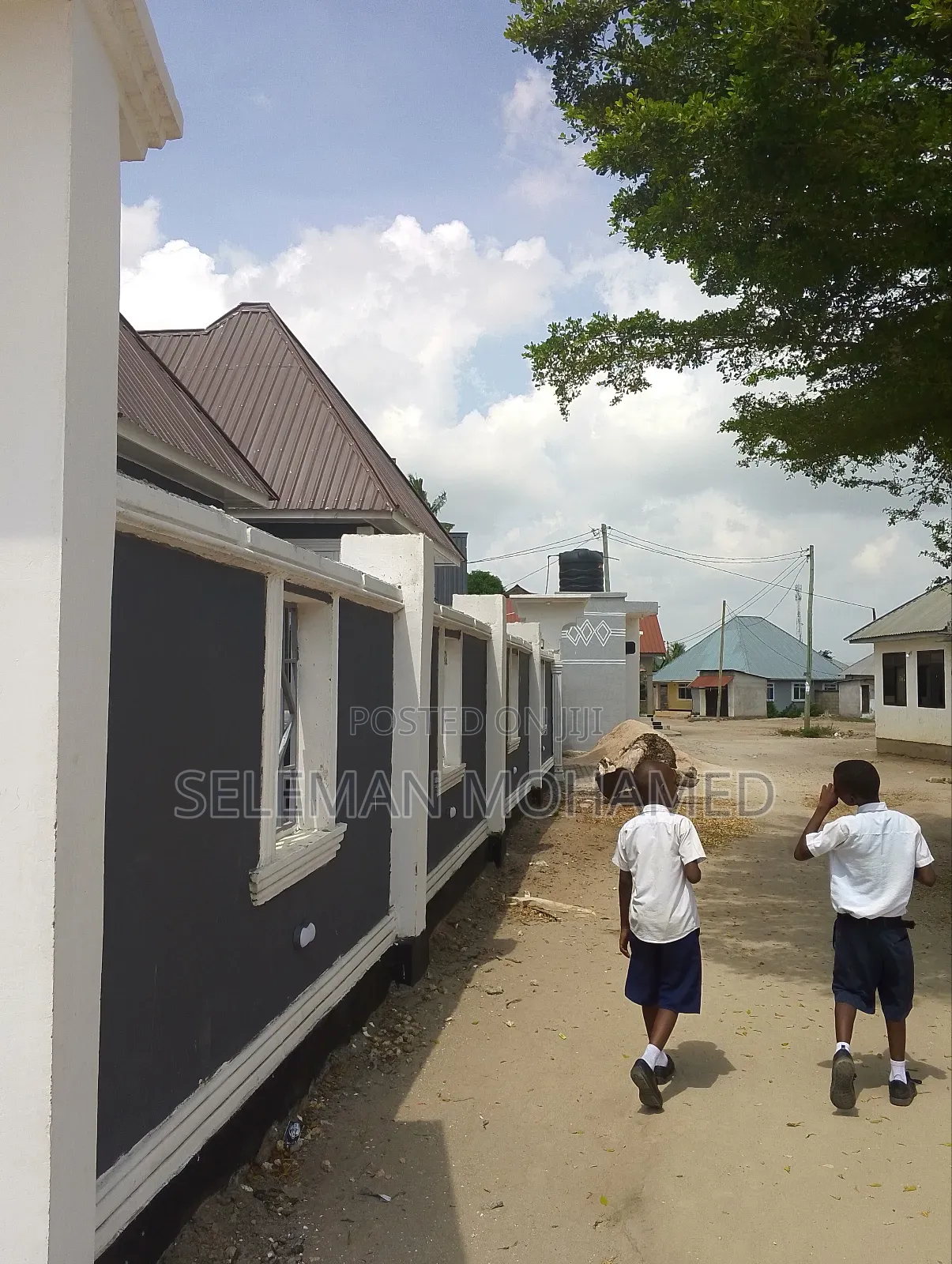 Furnished 3bdrm House in Biriani Real Estate, Chamazi for sale