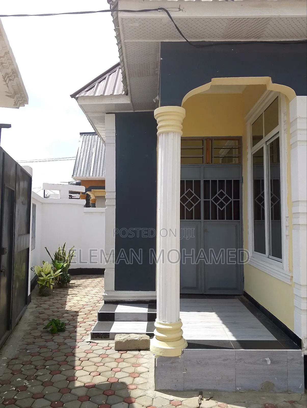 Furnished 3bdrm House in Biriani Real Estate, Chamazi for sale