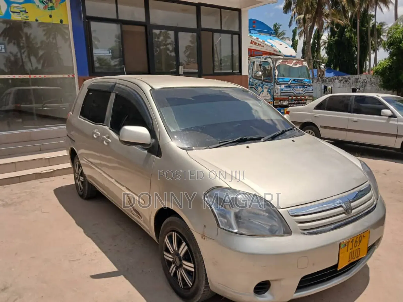 Toyota Raum 2008 Silver