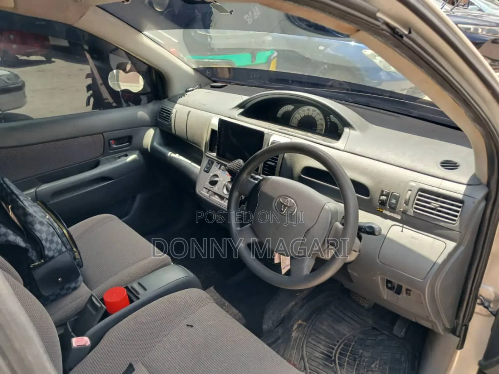 Toyota Raum 2008 Silver
