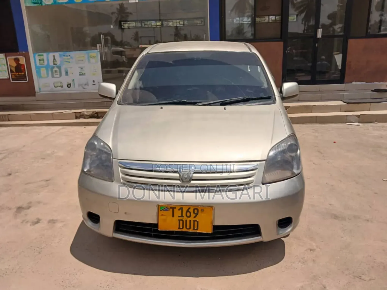 Toyota Raum 2008 Silver