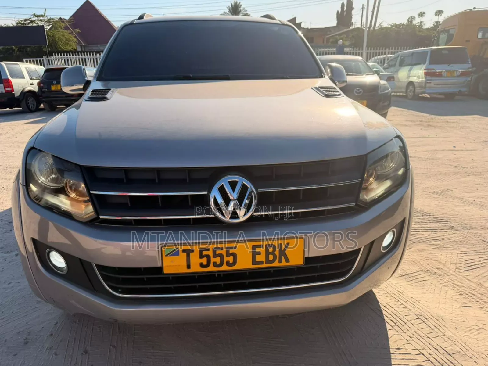 Volkswagen Amarok 2011 Gray