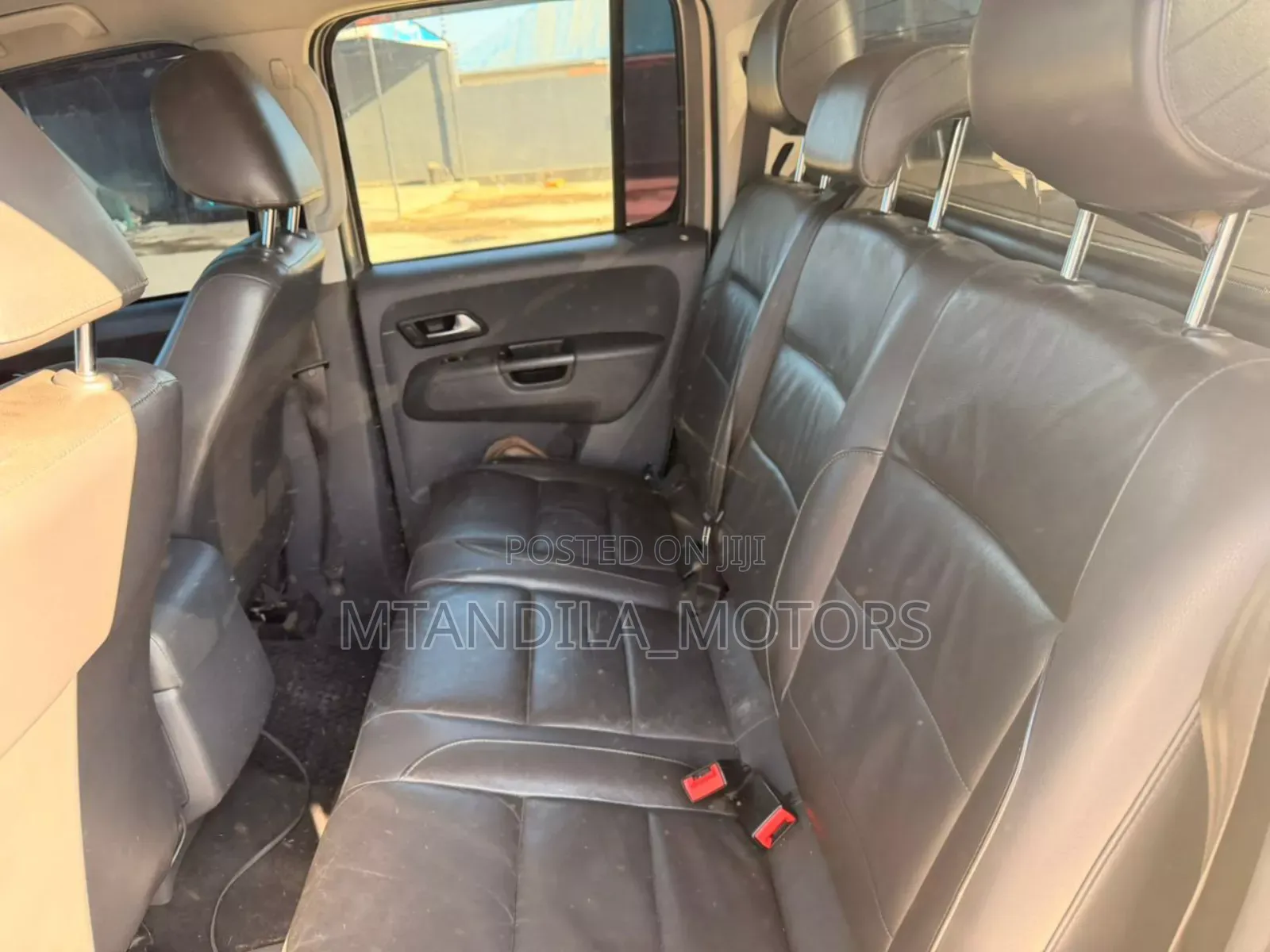 Volkswagen Amarok 2011 Gray